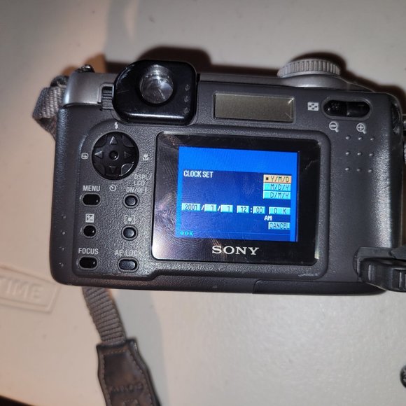 2 Cameras, Sony Cyber-Shot DSC-S75 & G.E.14 MP Ultrazoom Digital Camera-$100 obo - Picture 7 of 16